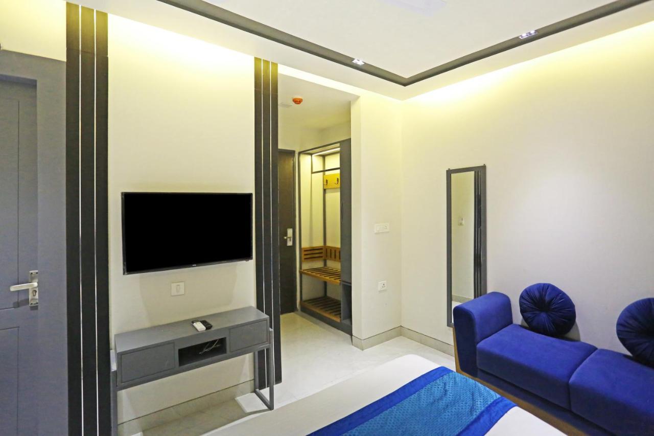 Hotel Apple Villa - Near Delhi Airport With Free Airport Transsfer New Delhi Ngoại thất bức ảnh