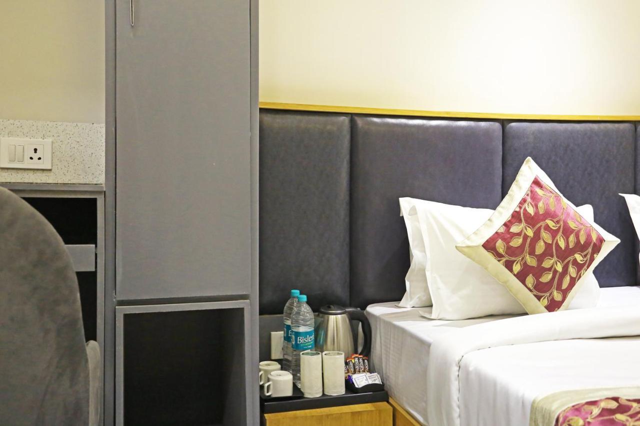 Hotel Apple Villa - Near Delhi Airport With Free Airport Transsfer New Delhi Ngoại thất bức ảnh